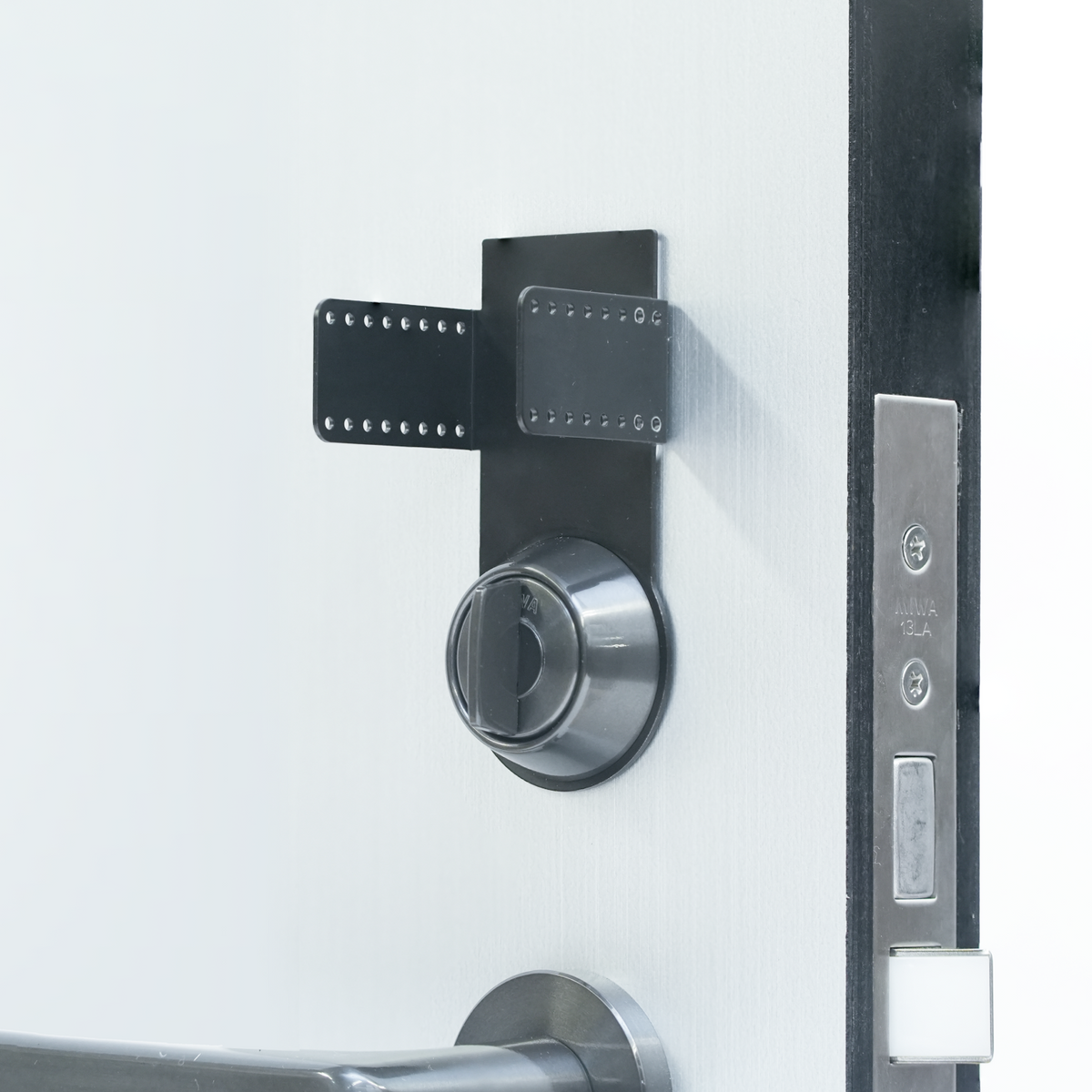 ãNEWã Ultra-Secure Metal Base Adapter (Universal)